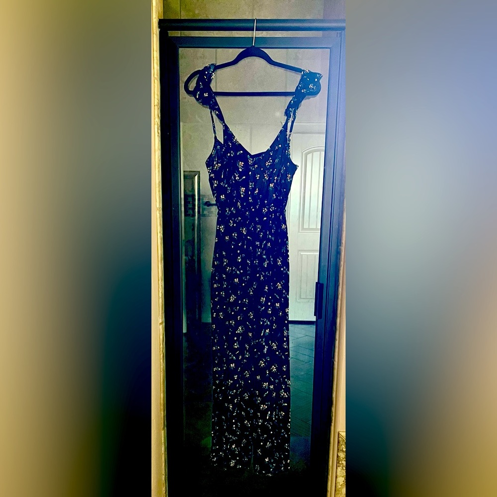 Black jumper in medium